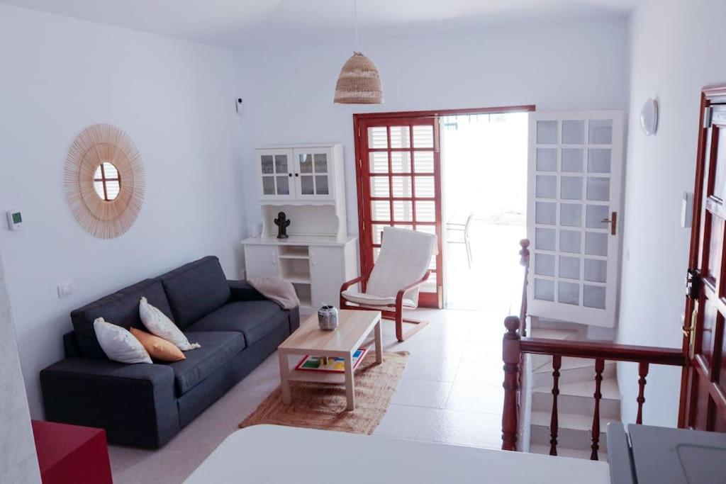 Acogedora Casa En Abades En Tranquila Urbanizacion Villa Exterior photo